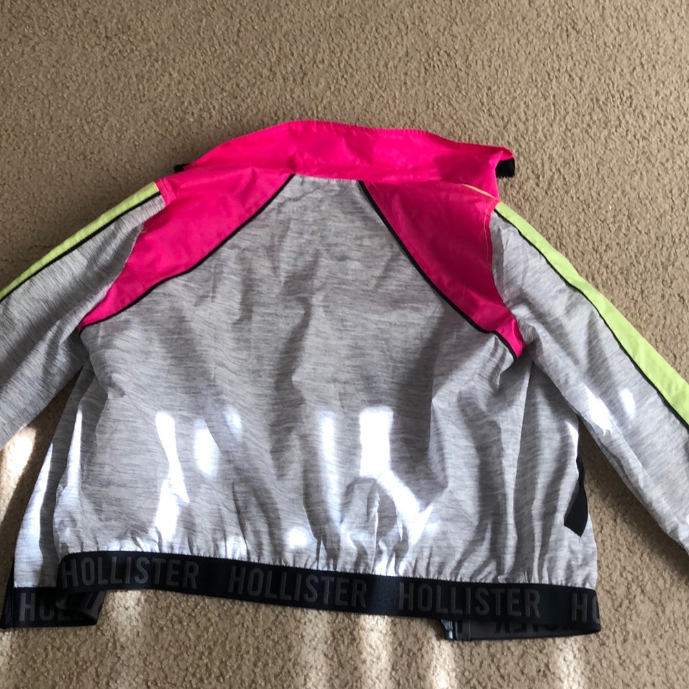 Hollister windbreaker - Picture 2 of 2